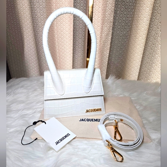 Jacquemus Handbags - JACQUEMUS Off-White Le Chouchou 'Le Chiquito Moyen' Bag BNWT